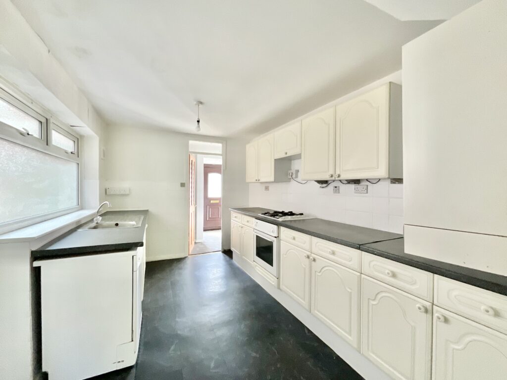 Tudor Close, Stone, ST15