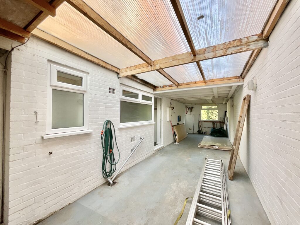 Tudor Close, Stone, ST15