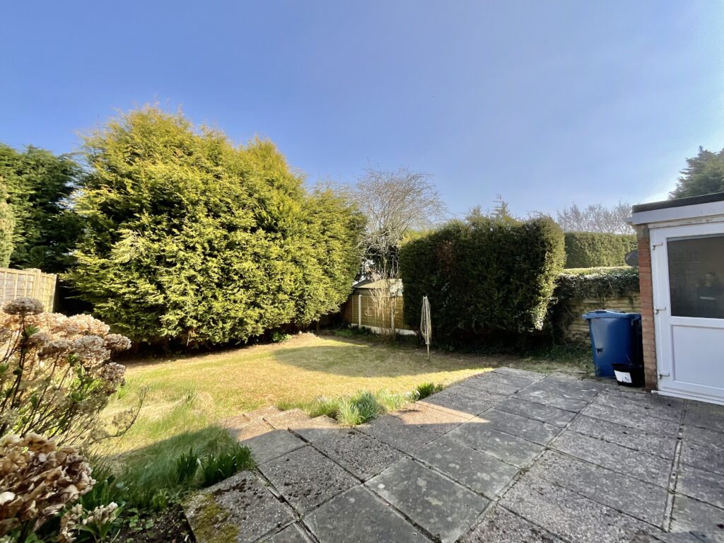 Tudor Close, Stone, ST15