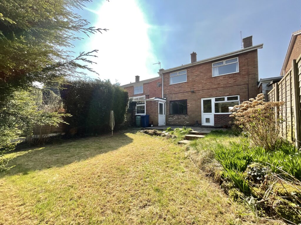 Tudor Close, Stone, ST15