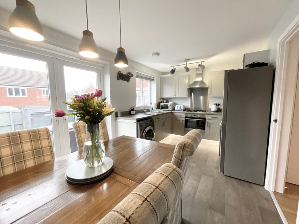 Myatt Avenue, Stone, ST15