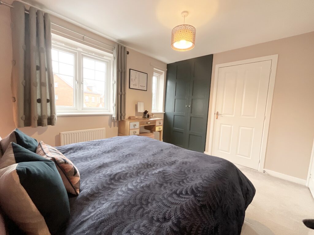 Myatt Avenue, Stone, ST15