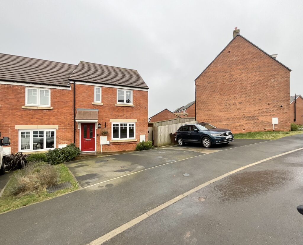 Myatt Avenue, Stone, ST15