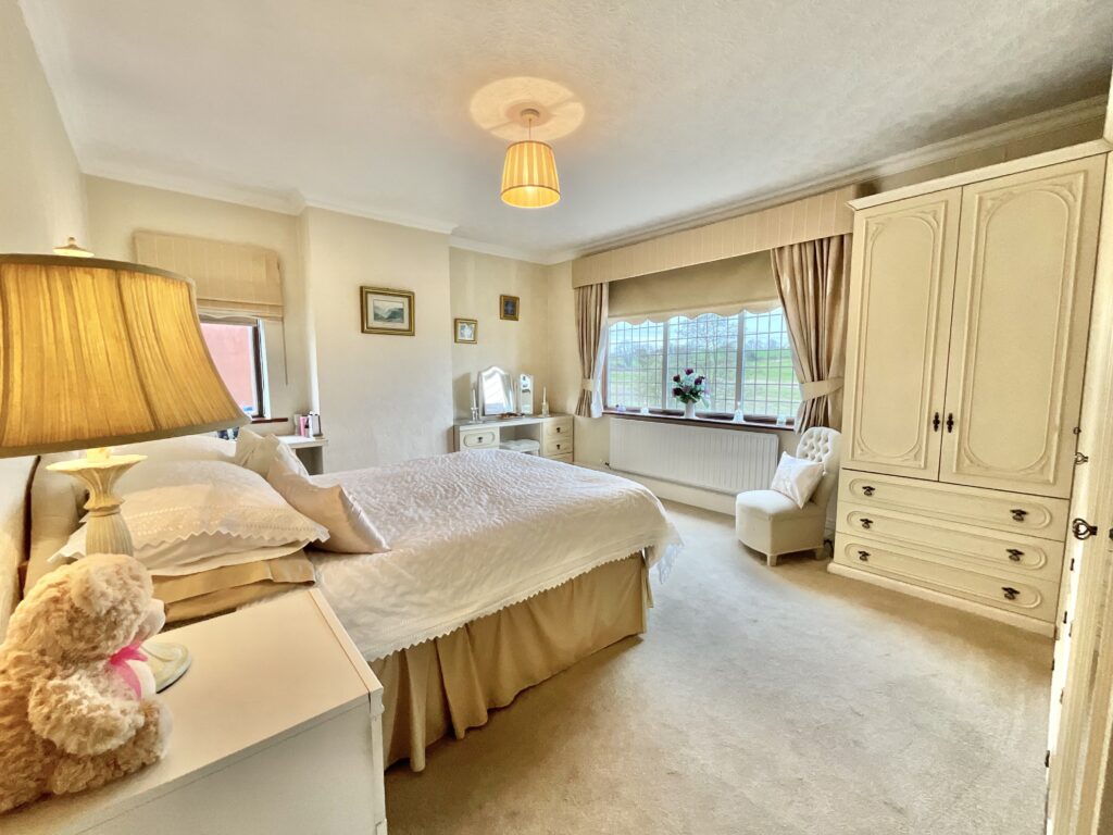 Churnet Valley Road, Kingsley Holt, ST10