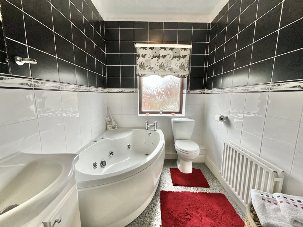 Churnet Valley Road, Kingsley Holt, ST10