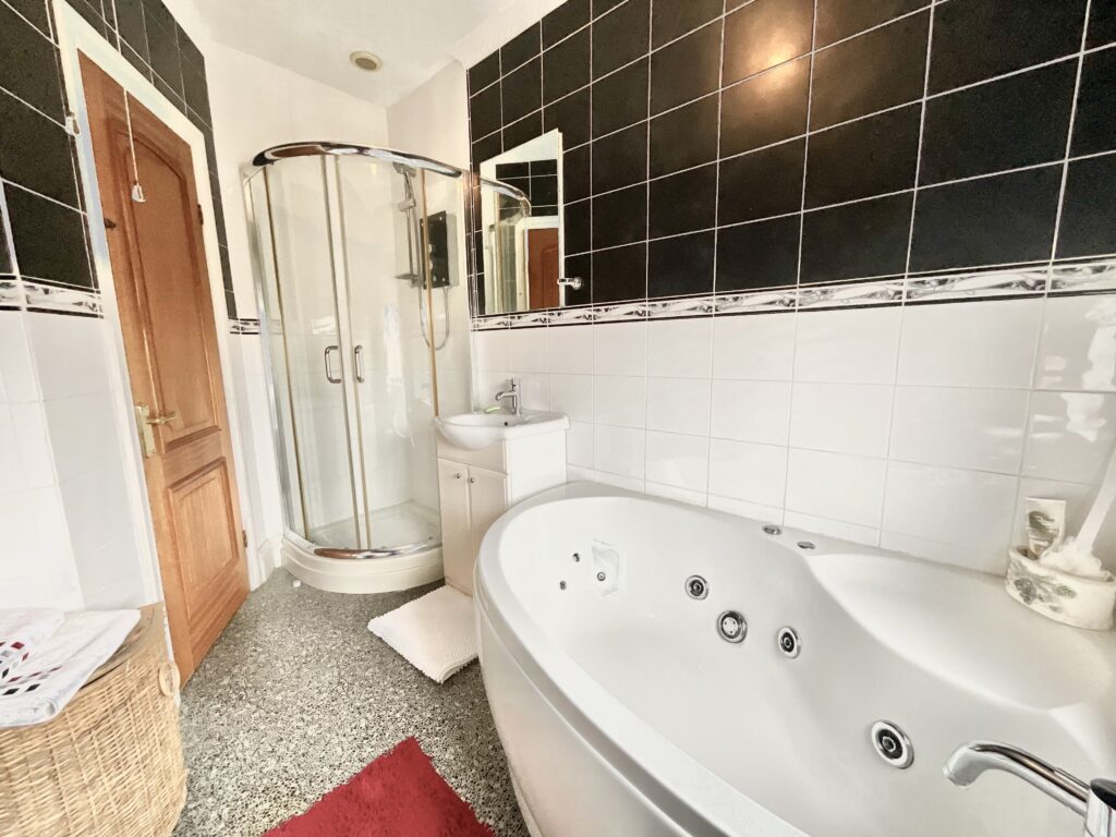 Churnet Valley Road, Kingsley Holt, ST10