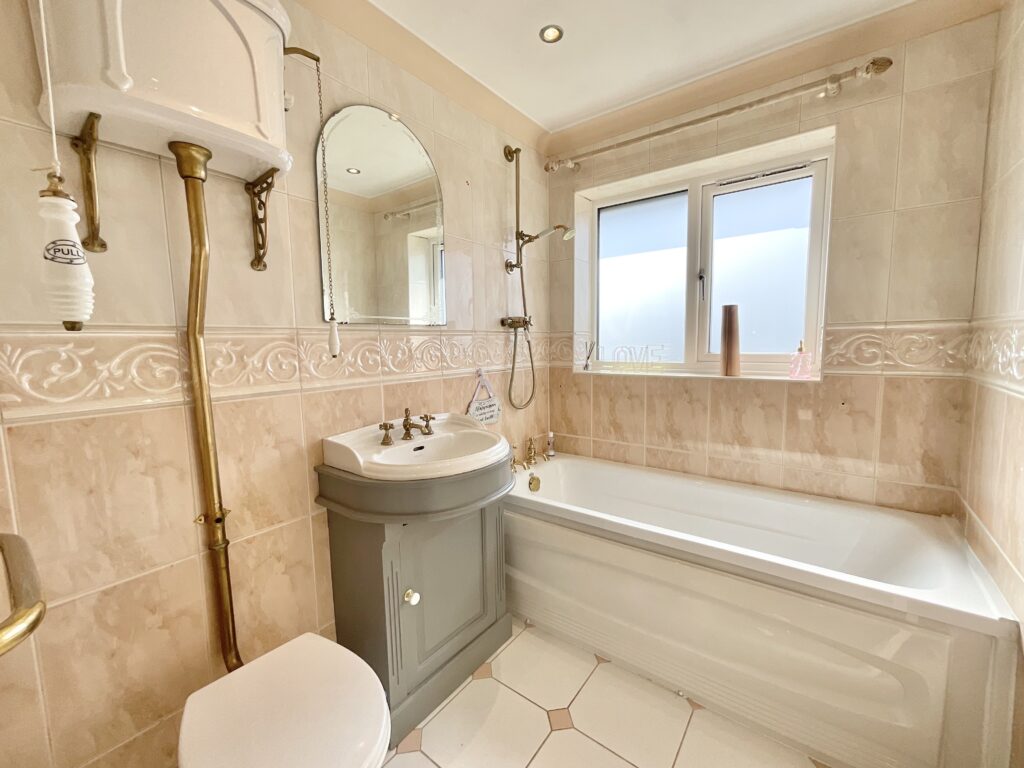 Danebower Road, Trentham, ST4