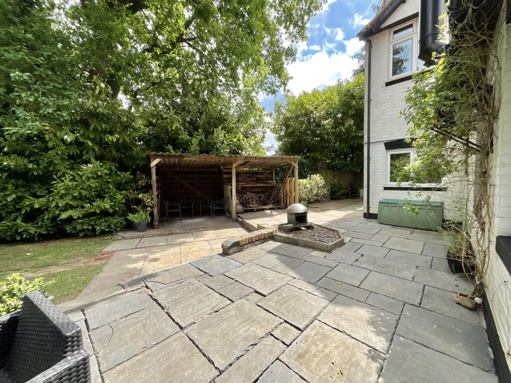 Station Road, Barlaston, ST12