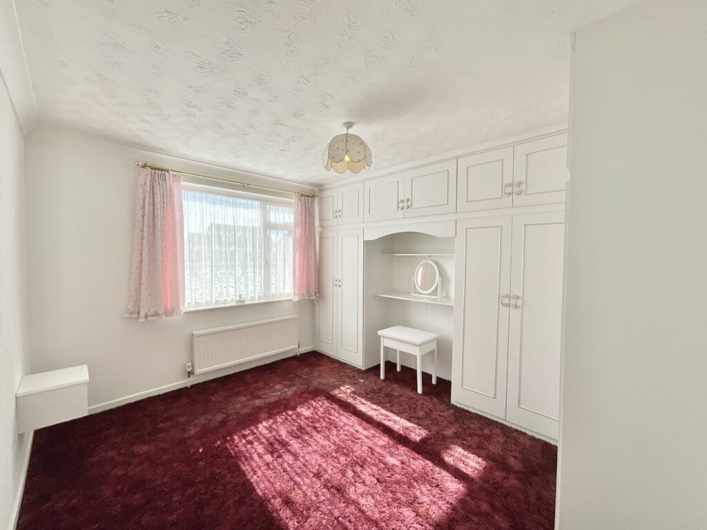 Ravenswood Close, Newcastle, ST5