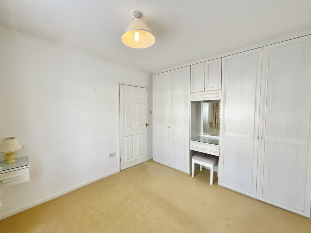 Ravenswood Close, Newcastle, ST5