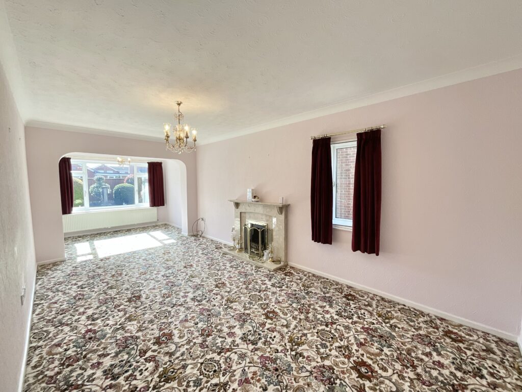 Ravenswood Close, Newcastle, ST5
