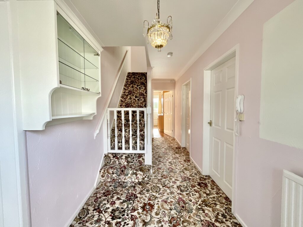 Ravenswood Close, Newcastle, ST5
