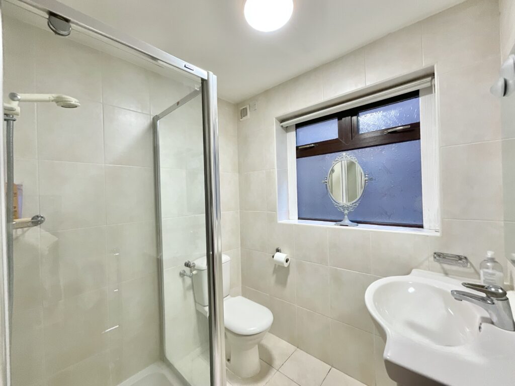 First Avenue, Newcastle, ST5
