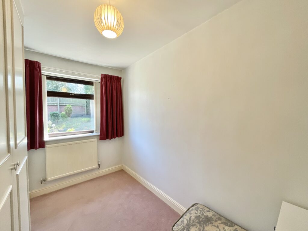 First Avenue, Newcastle, ST5