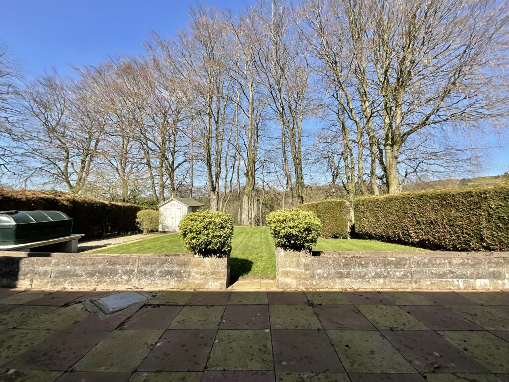Moddershall, Stone, ST15