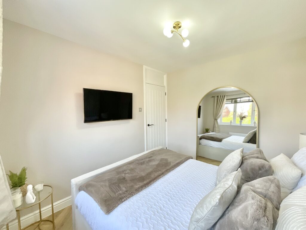 Walsingham Gardens, Newcastle, ST5