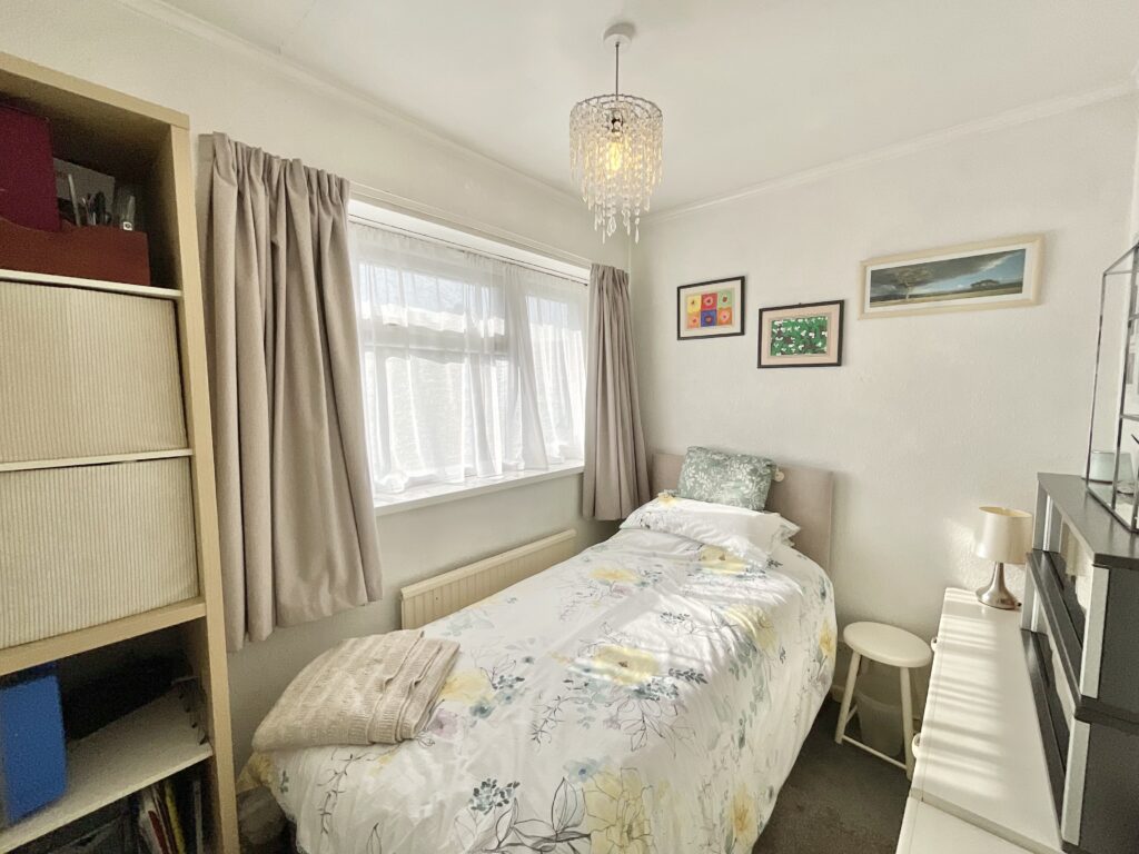Greenway Avenue, Stone, ST15