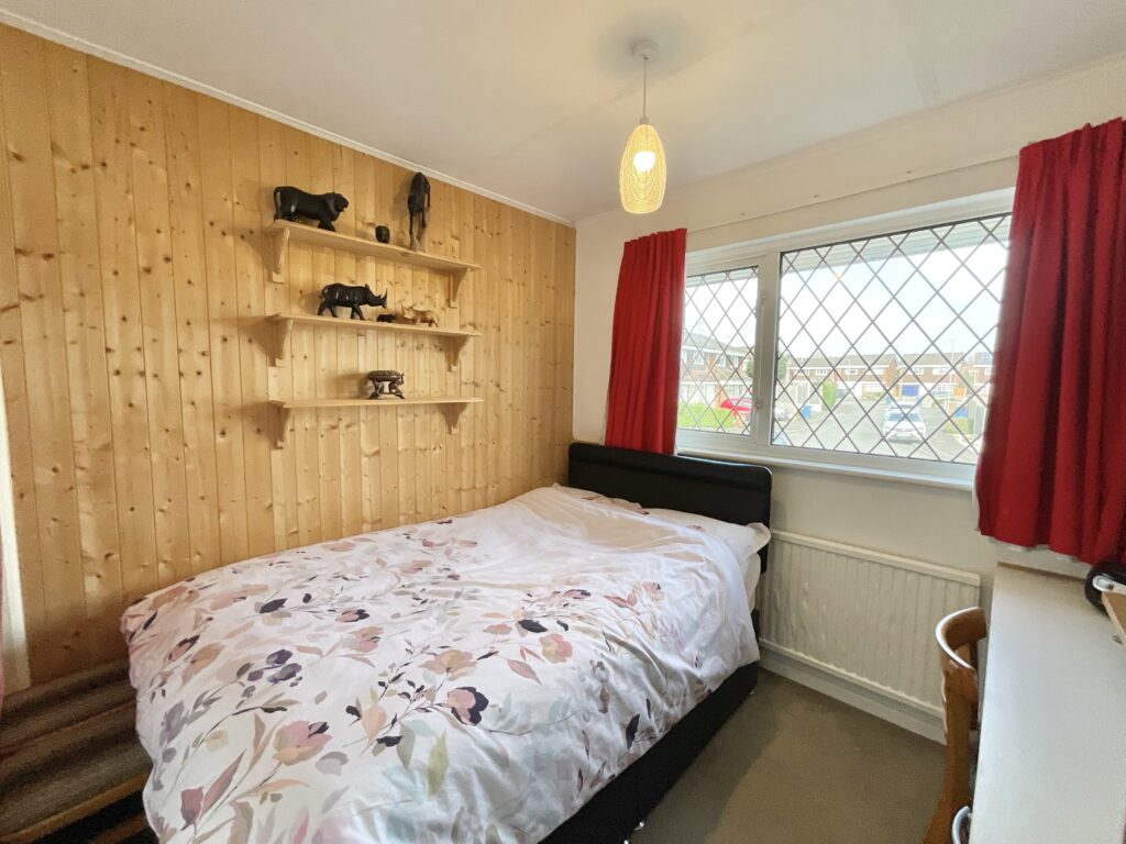 Greenway Avenue, Stone, ST15