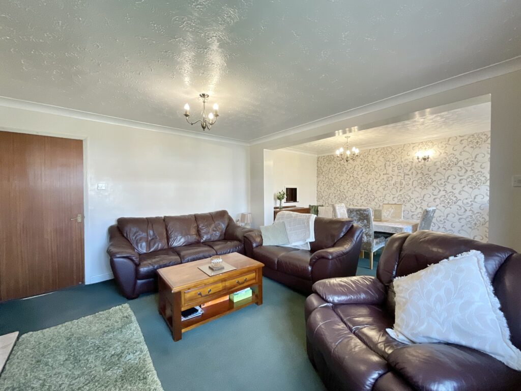 Greenway Avenue, Stone, ST15