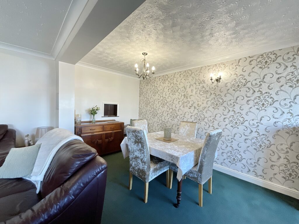 Greenway Avenue, Stone, ST15