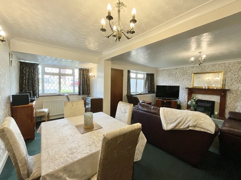 Greenway Avenue, Stone, ST15