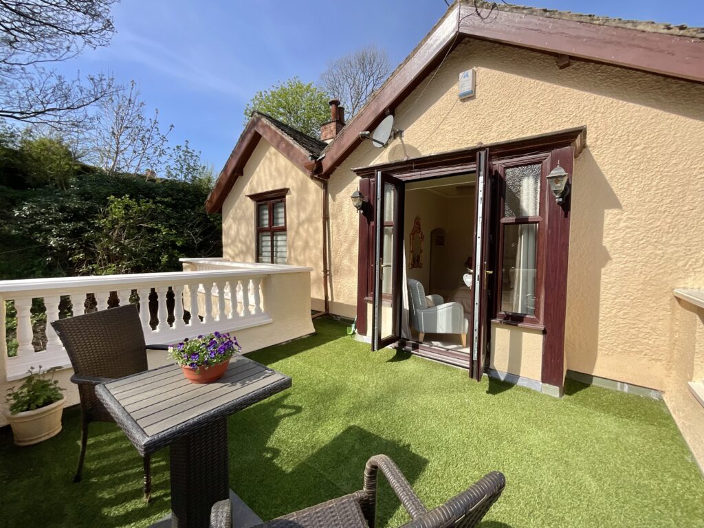 Hartshill Road, Stoke-On-Trent, ST4