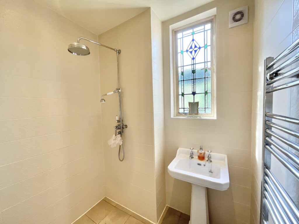 Hartshill Road, Stoke-On-Trent, ST4