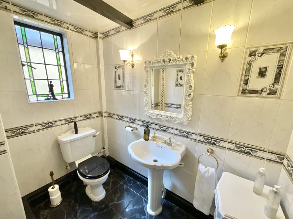 Hartshill Road, Stoke-On-Trent, ST4