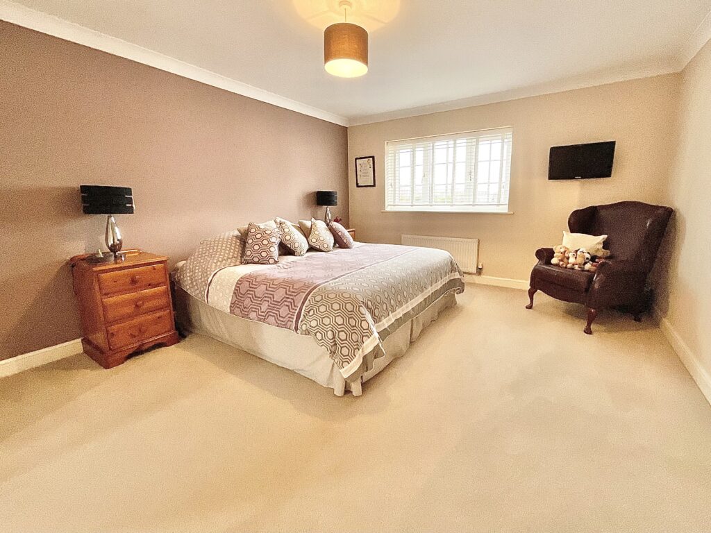 Westwood Close, Weston, CW2
