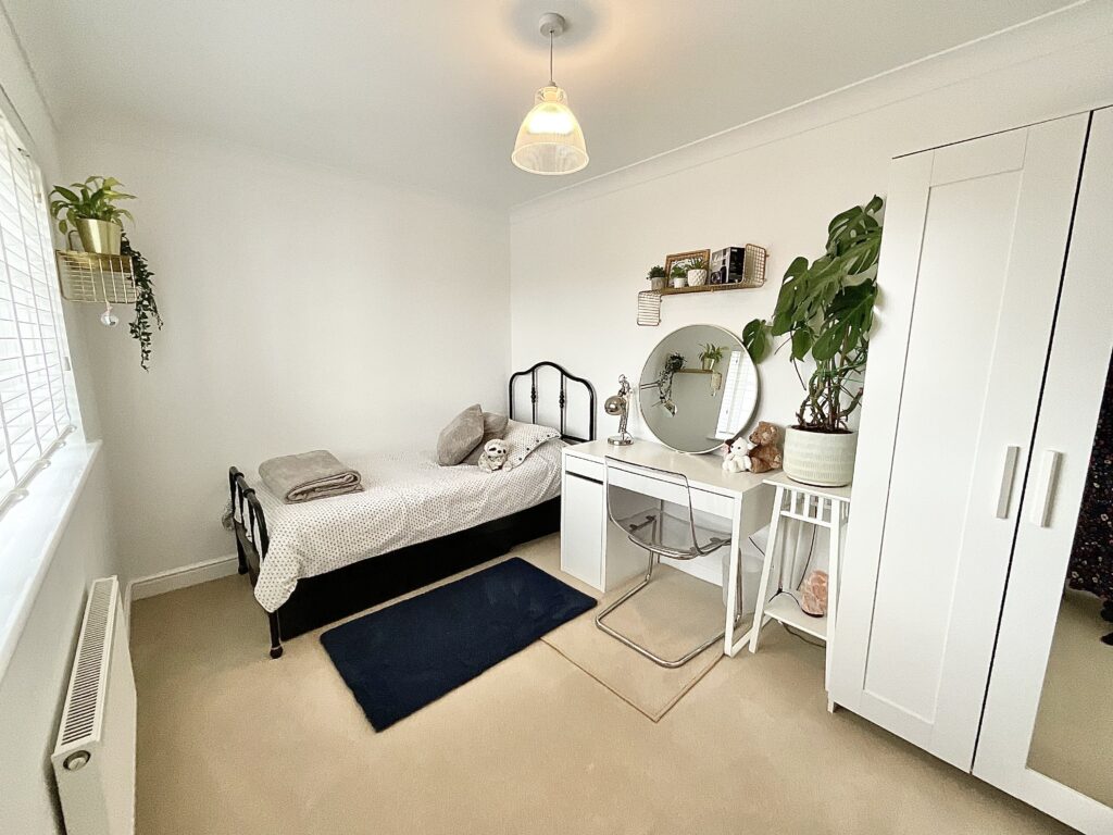 Westwood Close, Weston, CW2