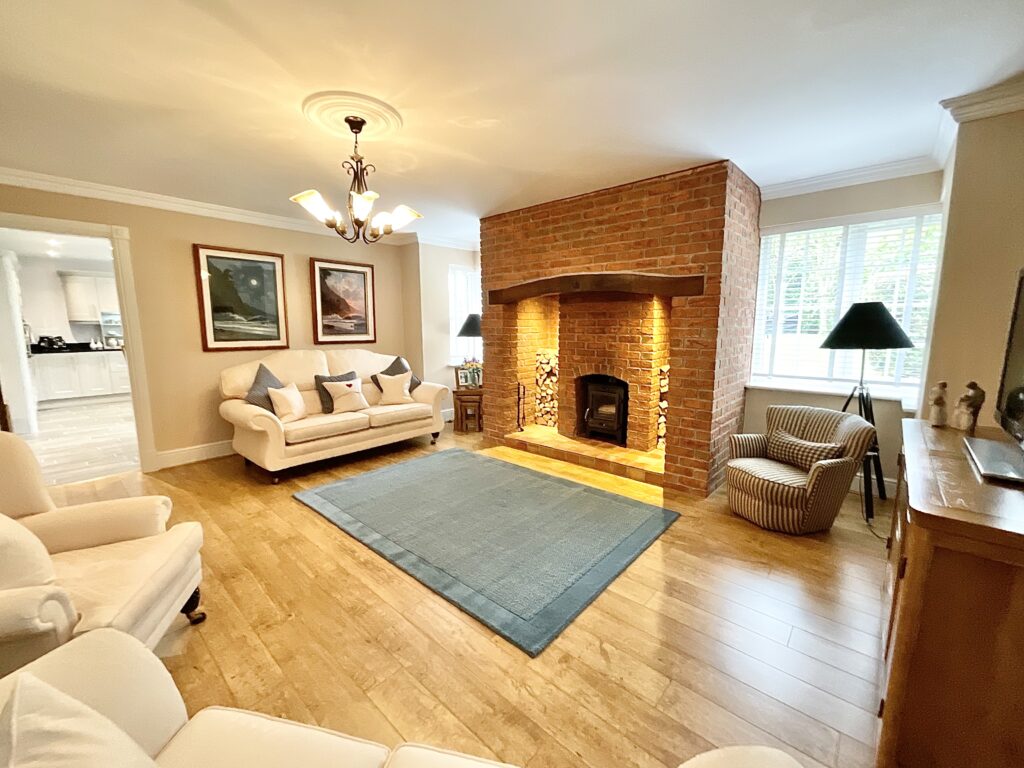 Westwood Close, Weston, CW2