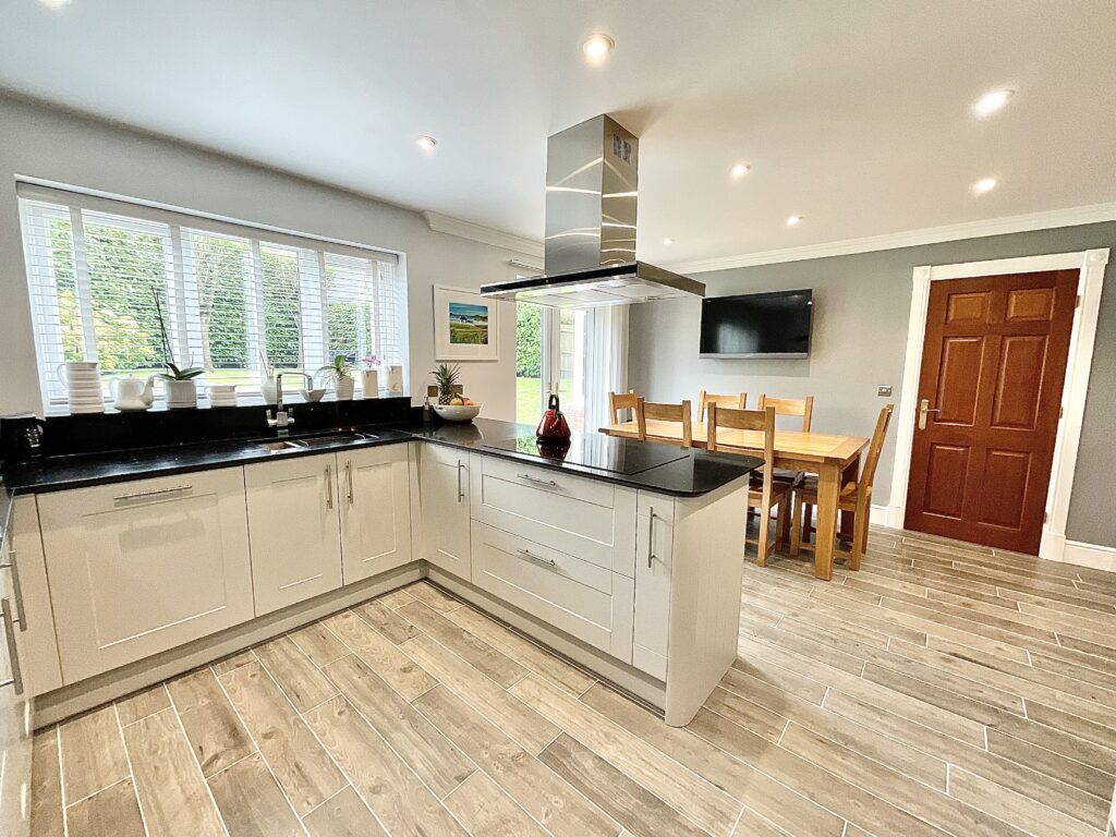 Westwood Close, Weston, CW2