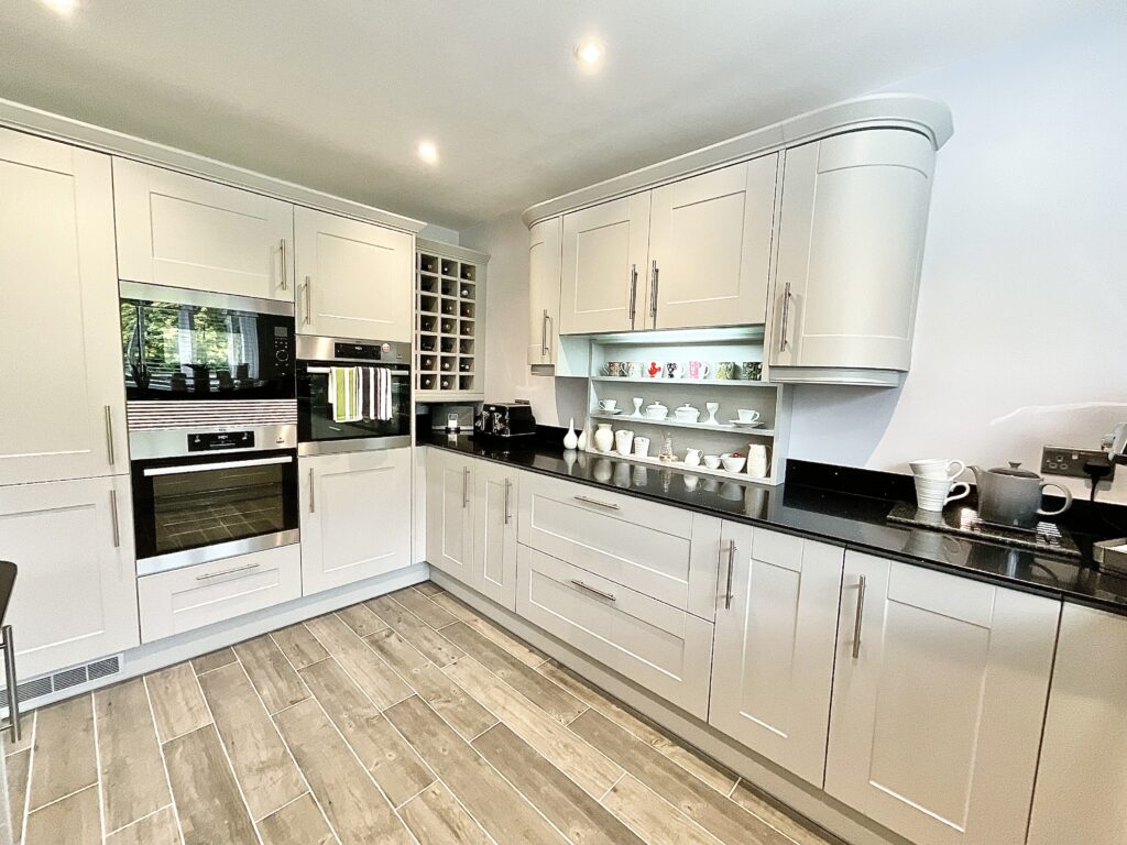 Westwood Close, Weston, CW2