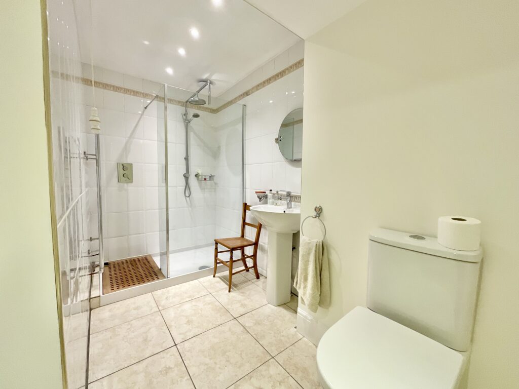 St. Leonards Way, Woore, CW3