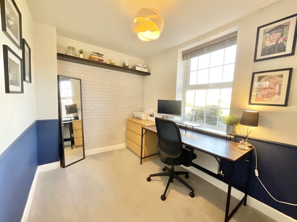 Wild Flower Close, Stapeley, CW5