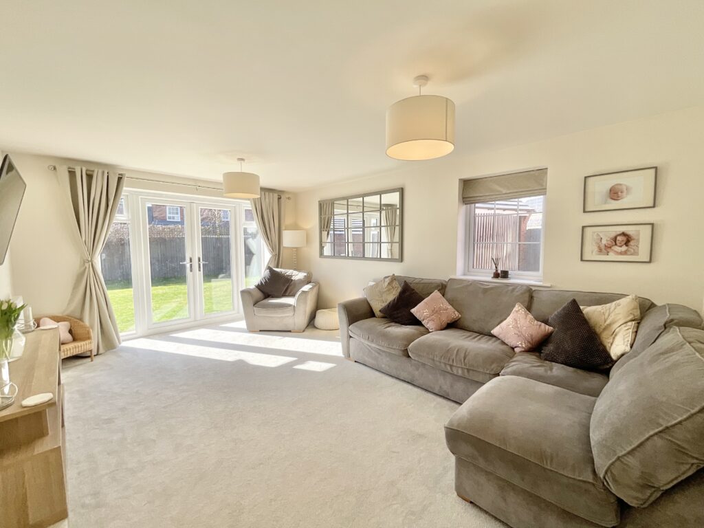Wild Flower Close, Stapeley, CW5