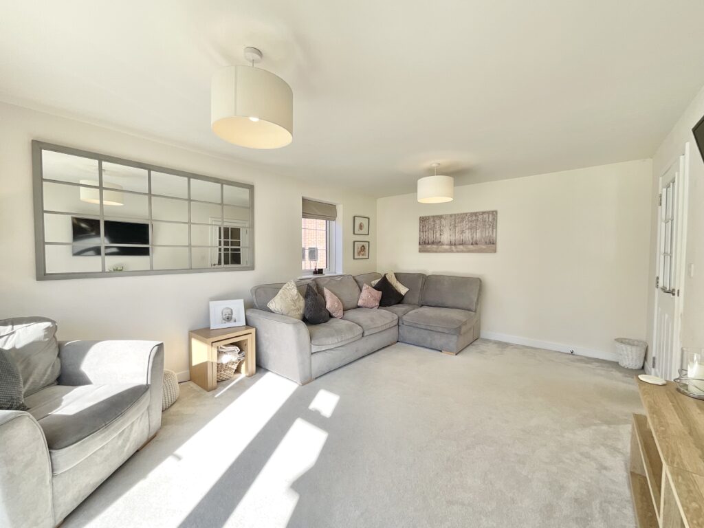 Wild Flower Close, Stapeley, CW5
