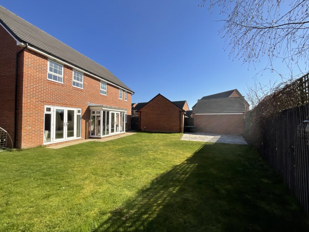 Wild Flower Close, Stapeley, CW5