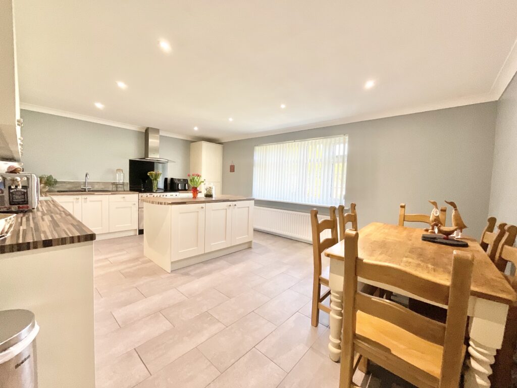 Crewe Road, Shavington, CW2