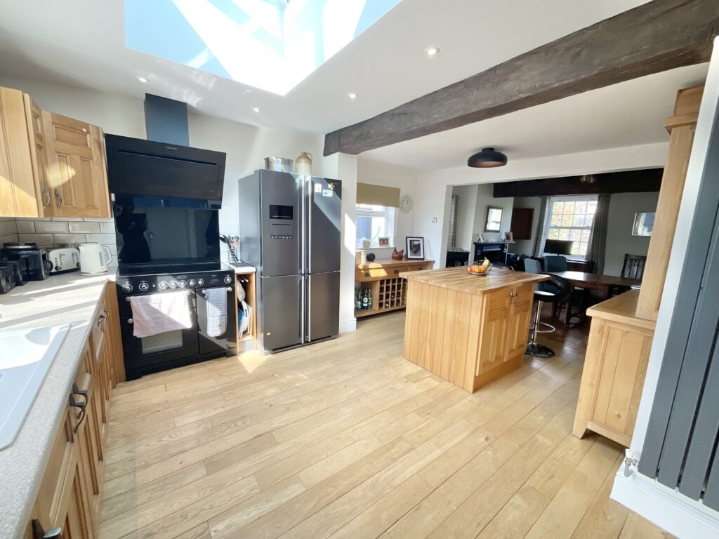 Main Road, Shavington, CW2