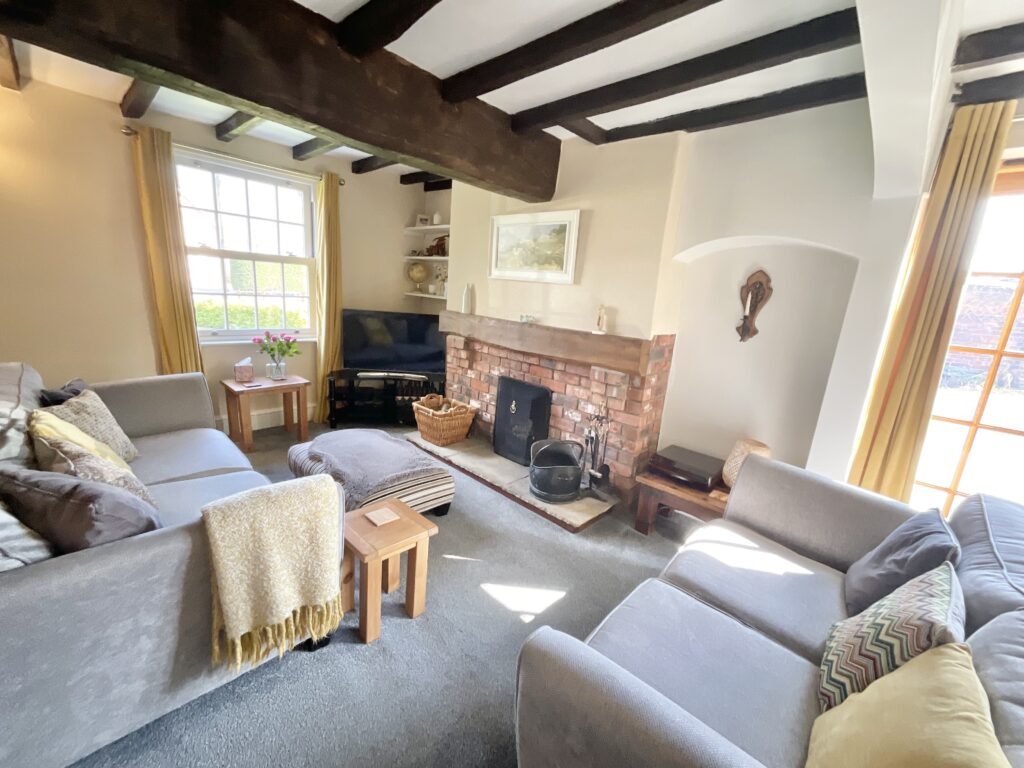 Main Road, Shavington, CW2