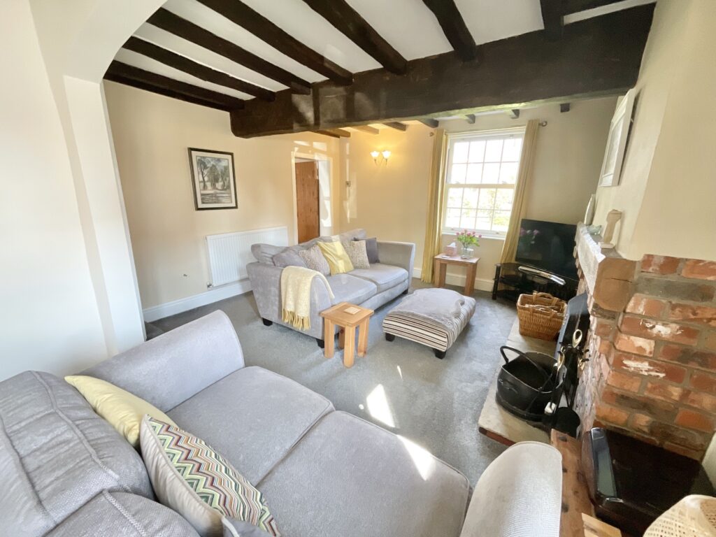 Main Road, Shavington, CW2