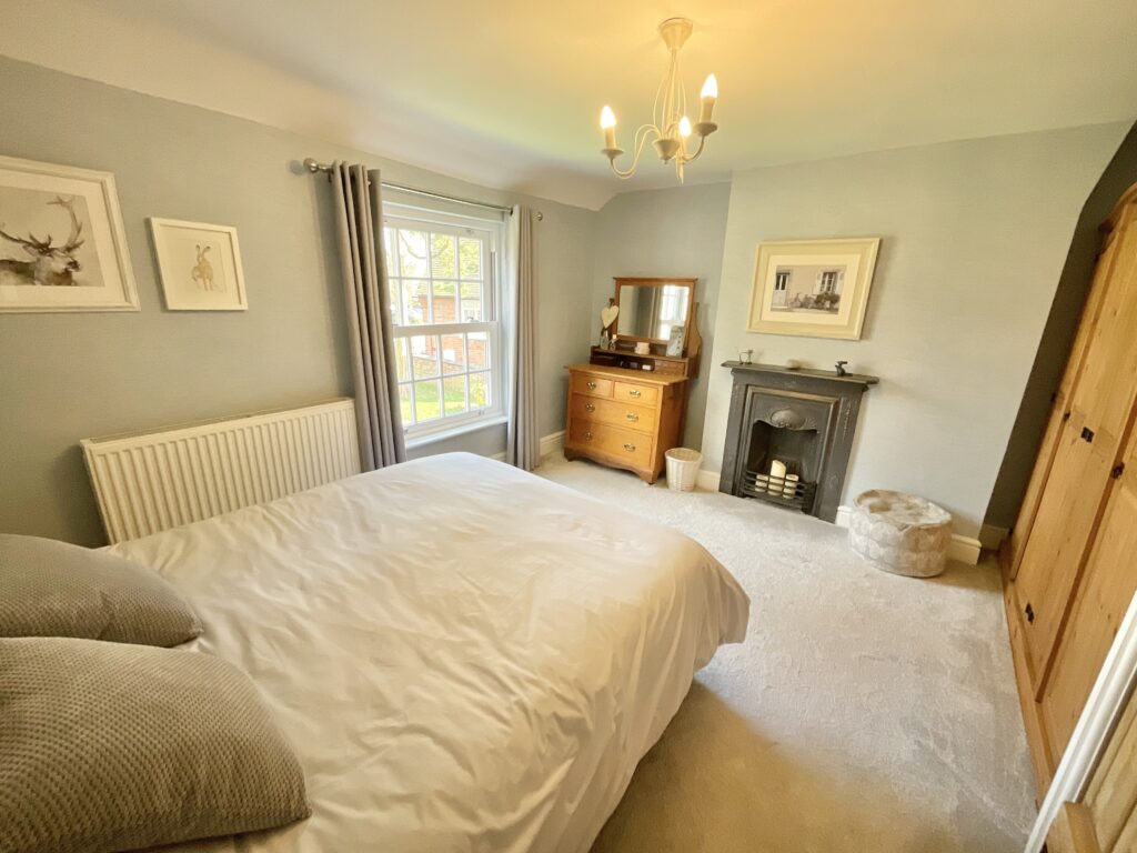 Main Road, Shavington, CW2