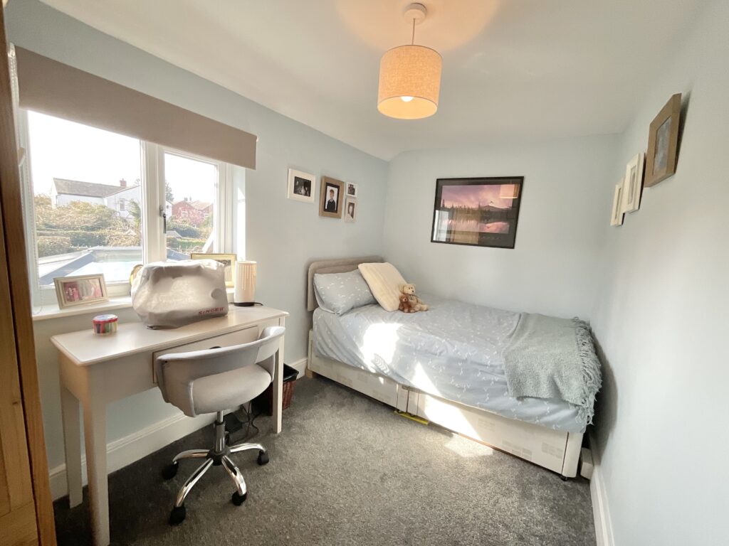 Main Road, Shavington, CW2