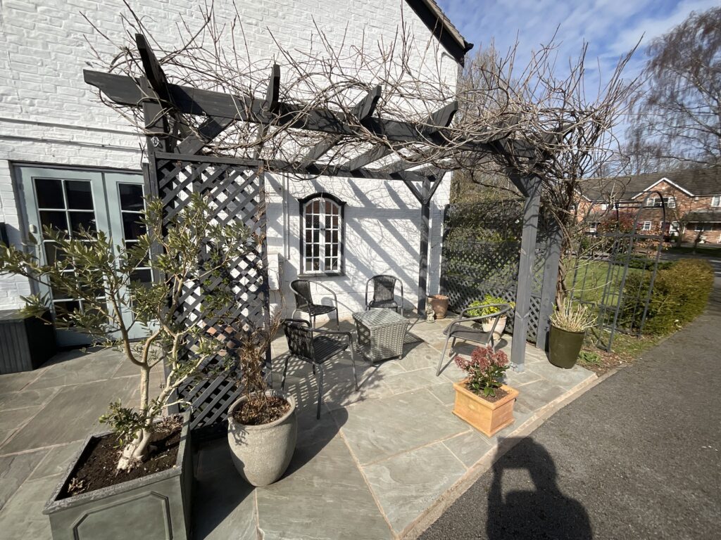 Main Road, Shavington, CW2