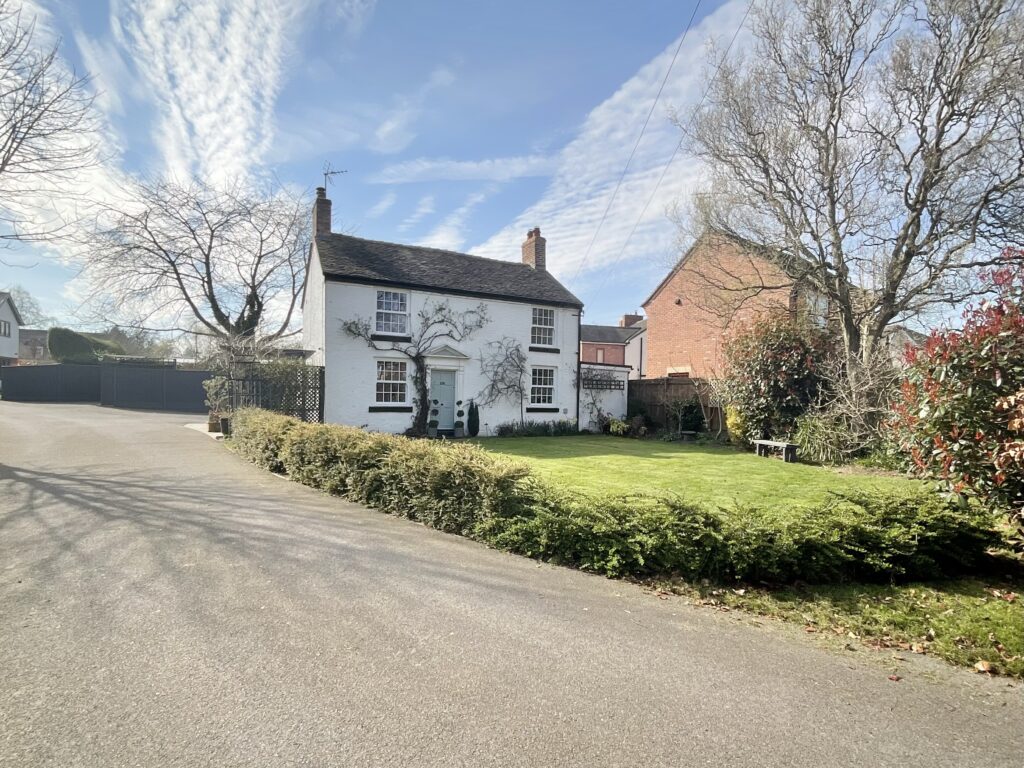 Main Road, Shavington, CW2