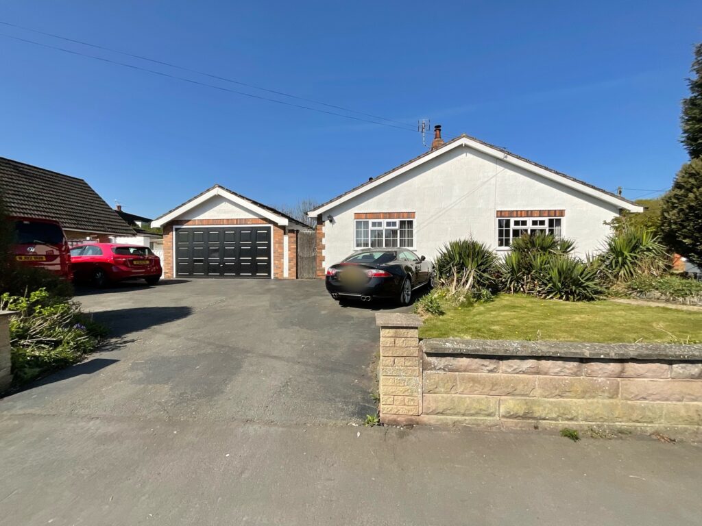 Crewe Road, Shavington, CW2
