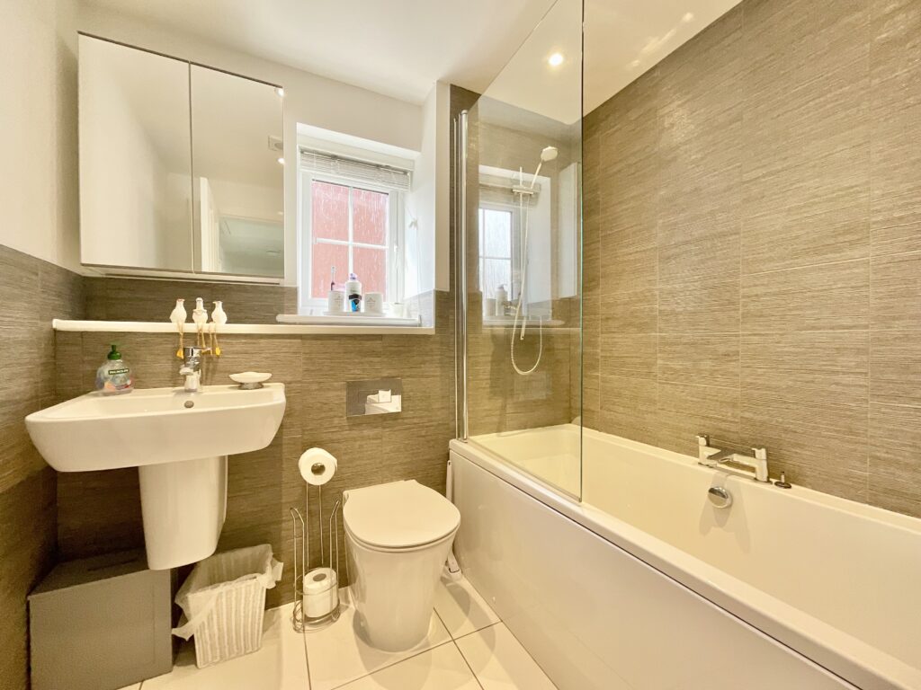 Weaver Brook Way, Wrenbury, CW5