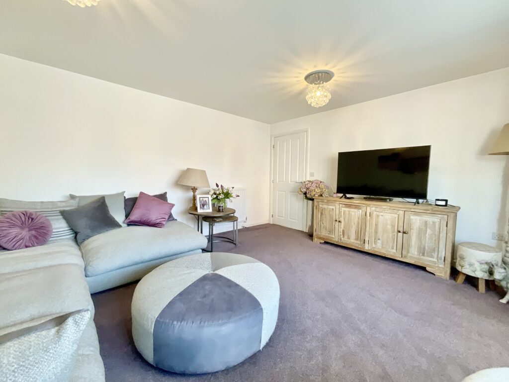 Weaver Brook Way, Wrenbury, CW5