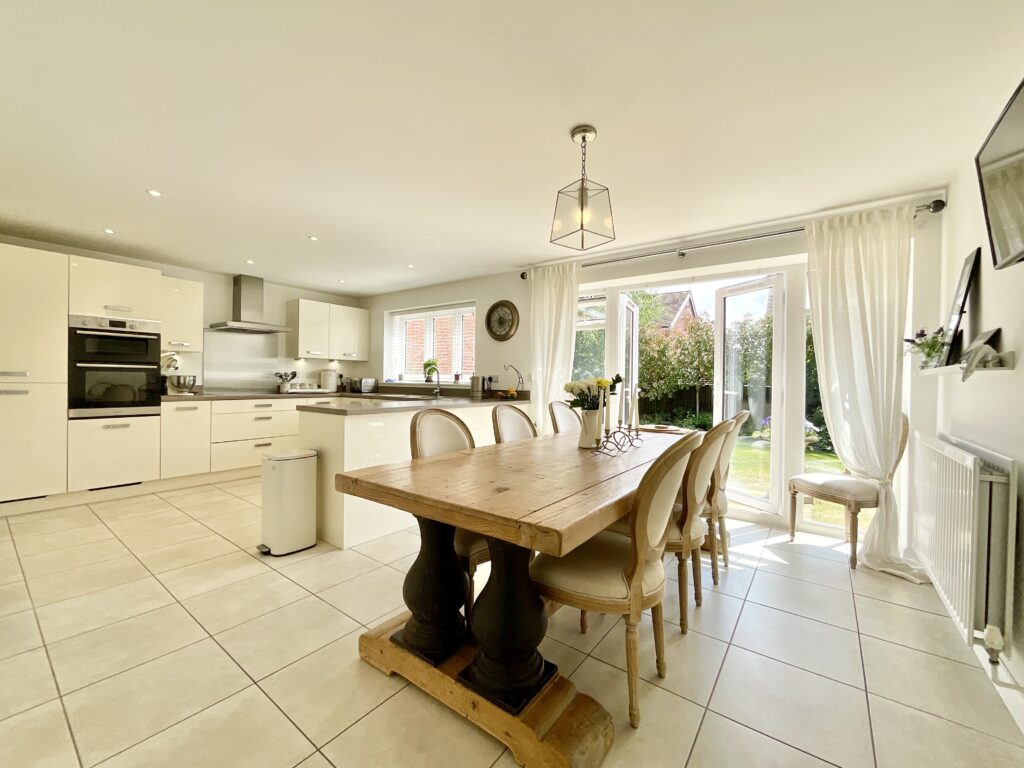 Weaver Brook Way, Wrenbury, CW5